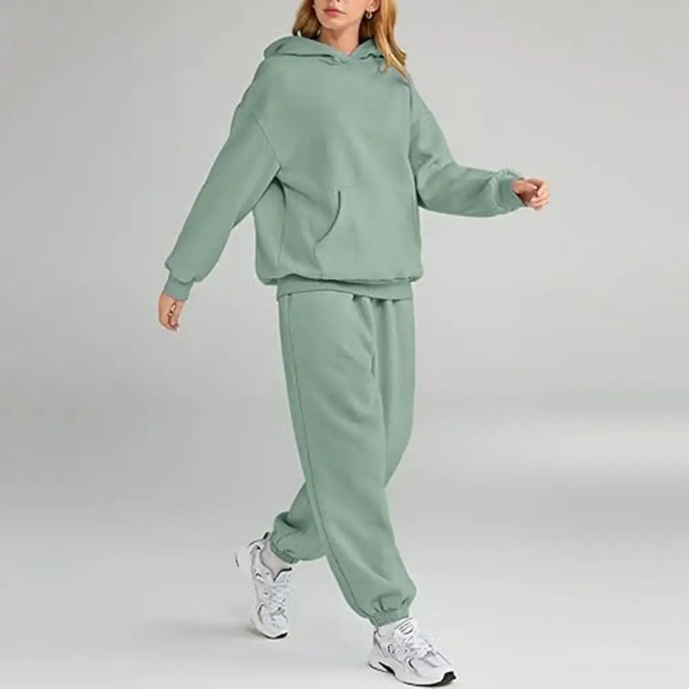 Women's 2 Piece Winter Hoodie and Sweatpants Set With Pokckets