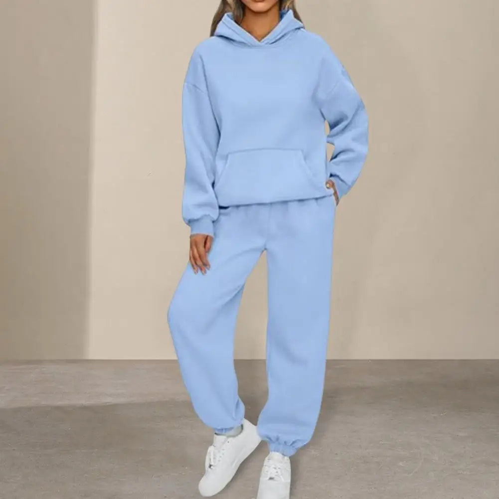 Women's 2 Piece Winter Hoodie and Sweatpants Set With Pokckets